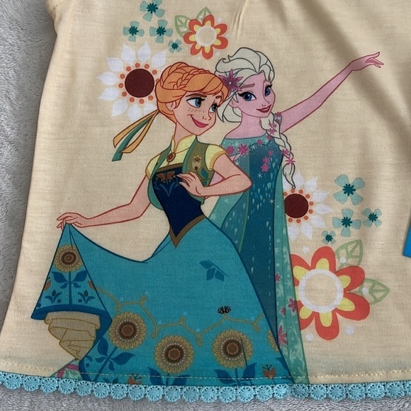 Disney Store Frozen Elsa/Anna (2) PC Pajama Set - Picture 8 of 11
